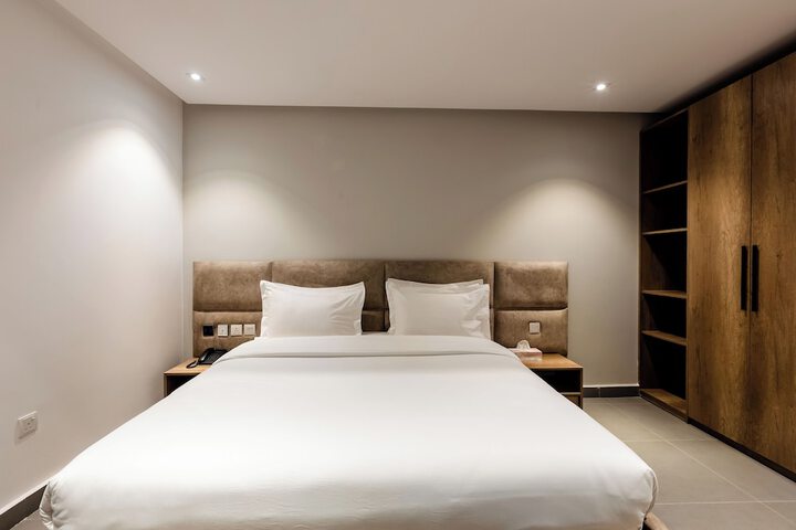 Room 36 of 86