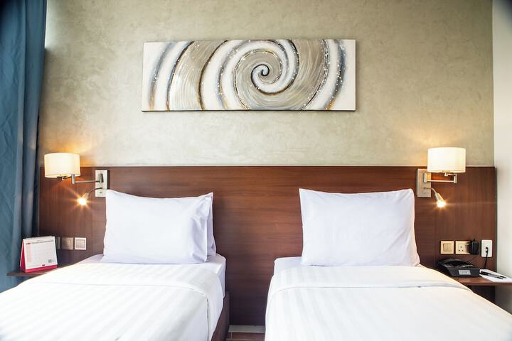 Room 20 of 107