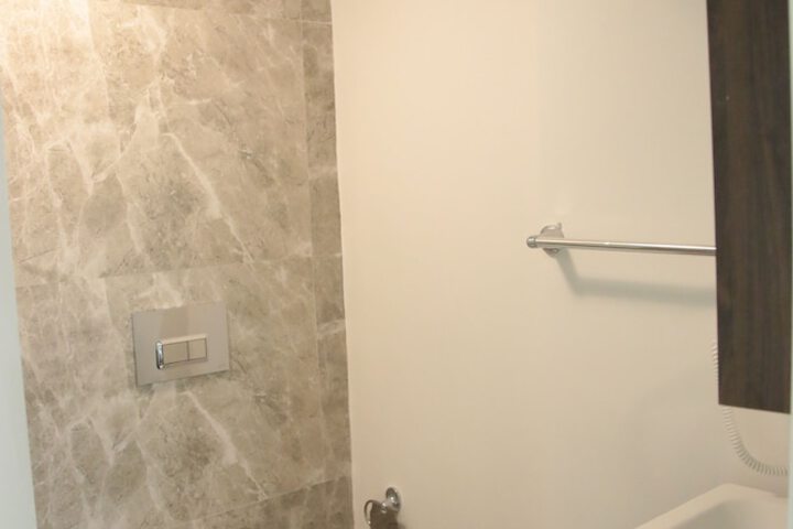 Room 17 of 25