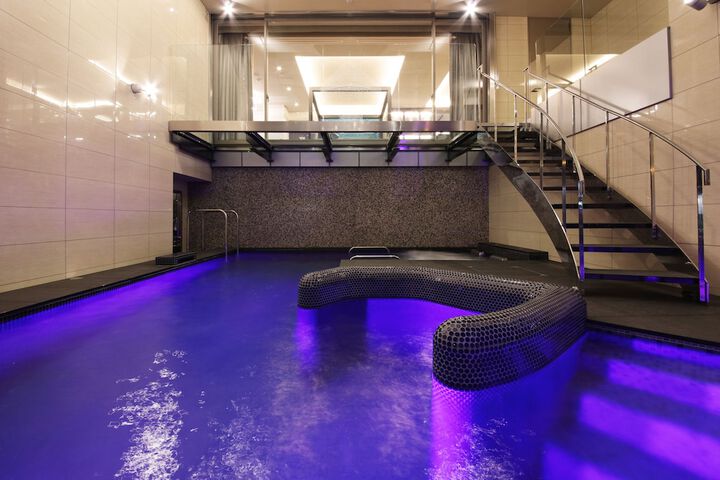Pool 47 of 73