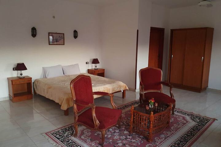 Room 62 of 164