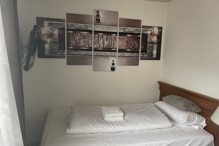 Room 7 of 41