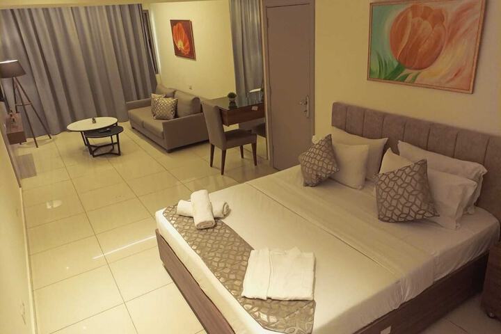 Room 13 of 40