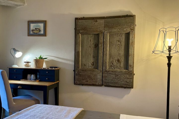 Room 21 of 115