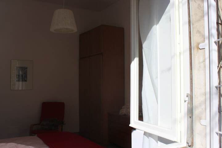 Room 14 of 40