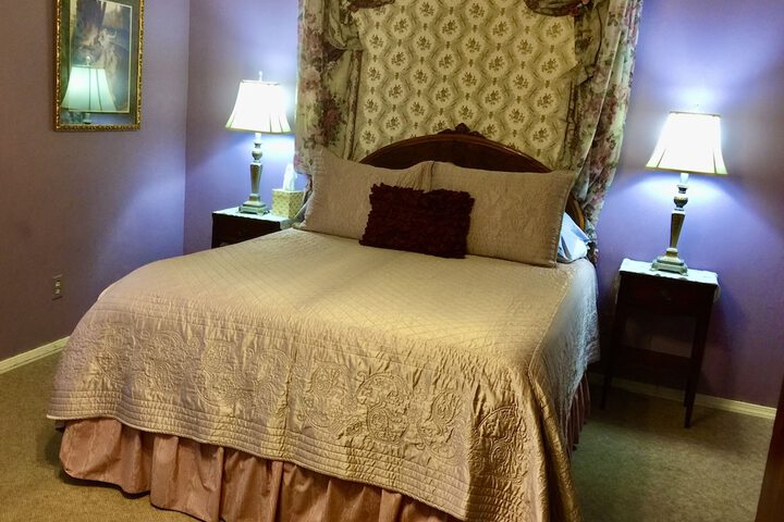 Room 15 of 123