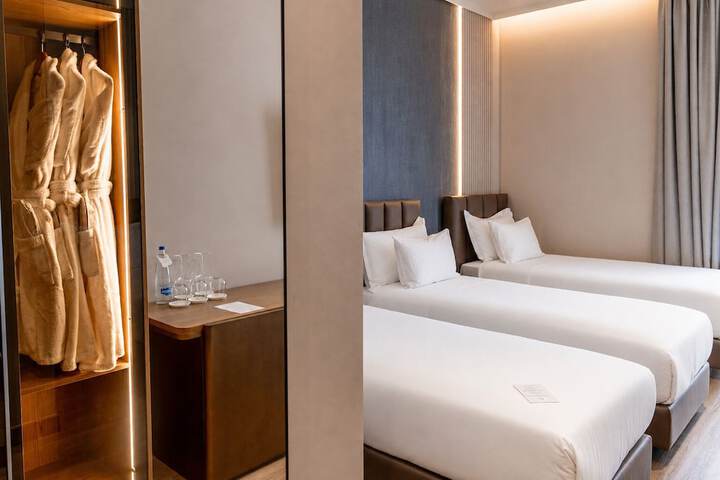 Room 64 of 176