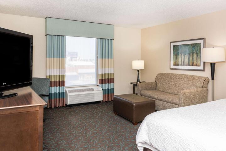 1 King Bed (7 of 12)