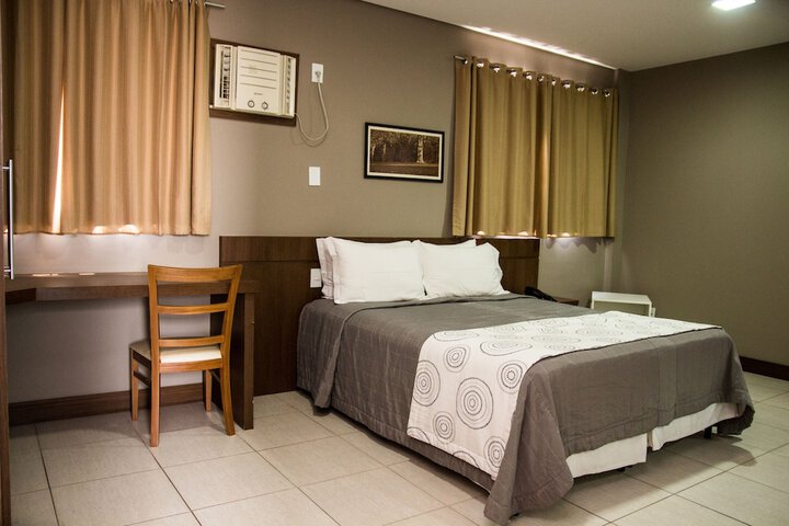 Room 8 of 24