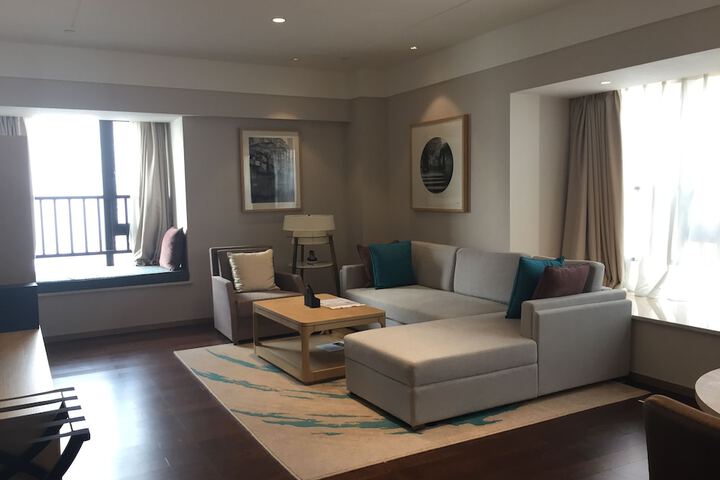 Room 14 of 84