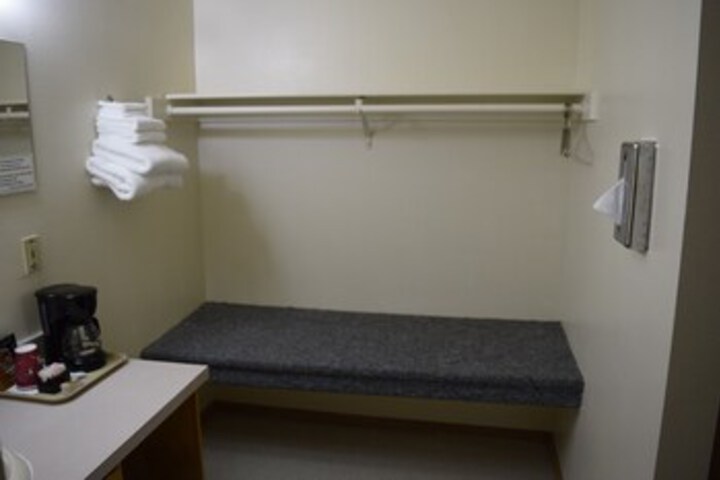 Room 5 of 31