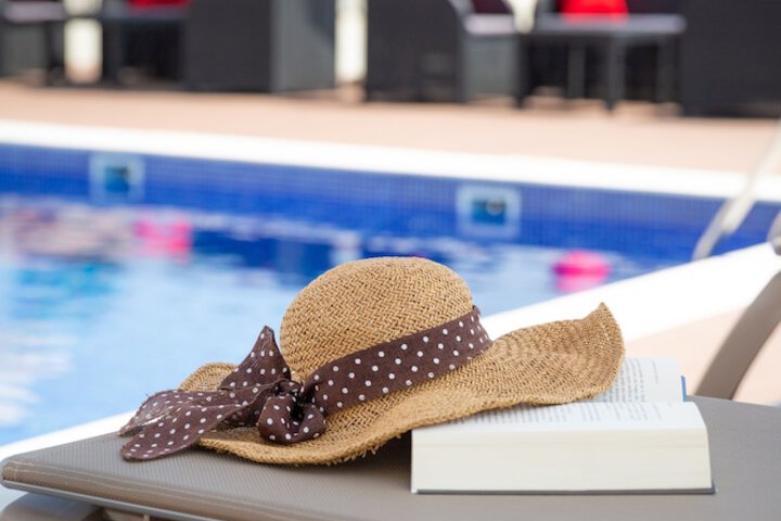 Pool Hotel