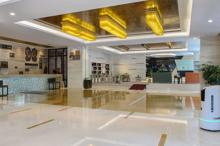 Hotel Interior 4 of 71
