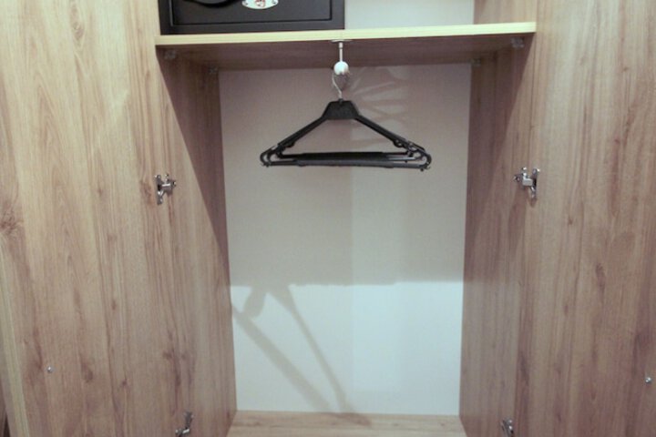 Room 29 of 65