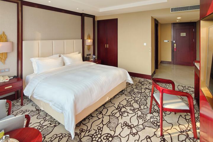 Room 54 of 102