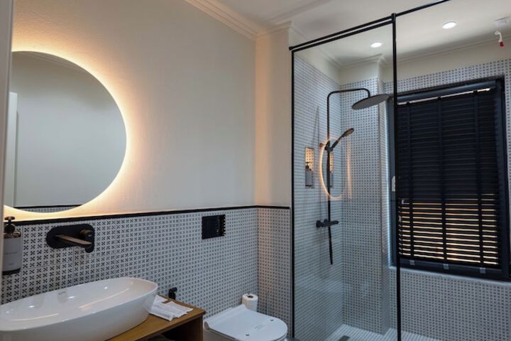 Hotel Interior 114 of 128