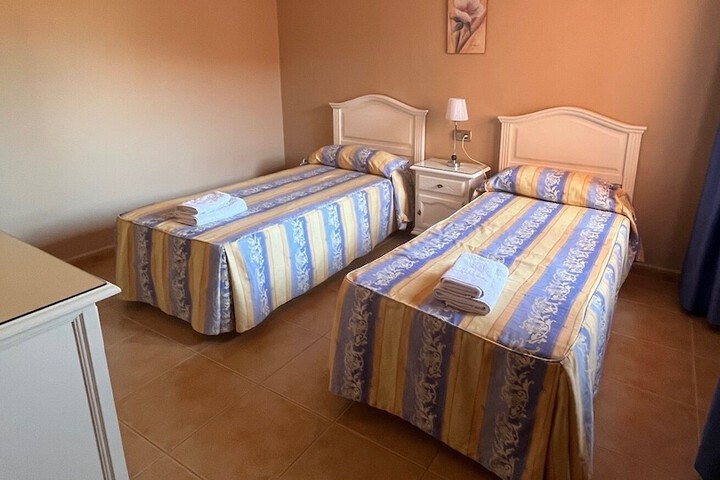 Room 10 of 50