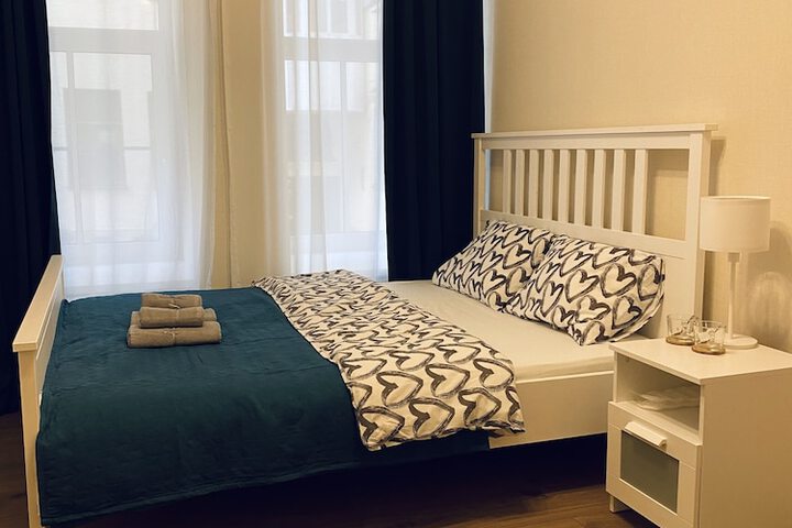 Room 11 of 13