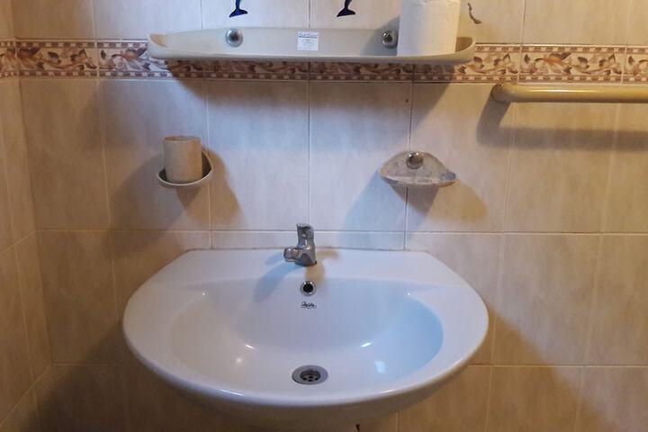 Room 20 of 44