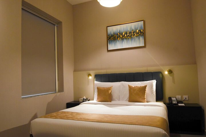 Room 19 of 110