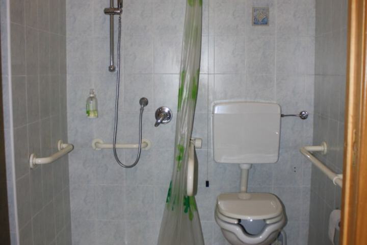 Clean Restrooms