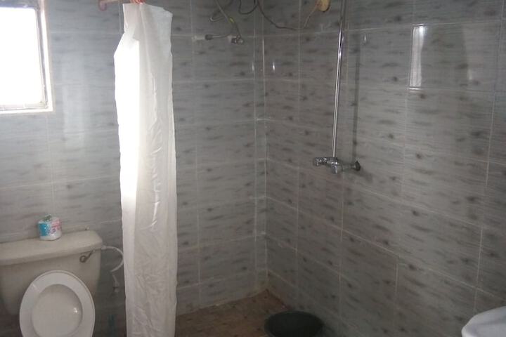 Room 17 of 23