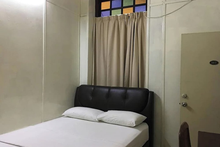 Room 7 of 68