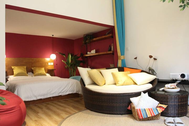 Room 5 of 87