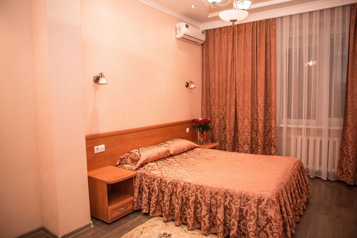Room 13 of 64