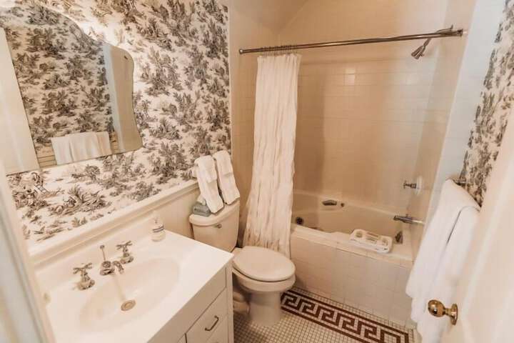 Clean Restrooms