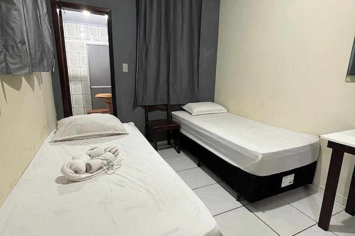 Room 35 of 74