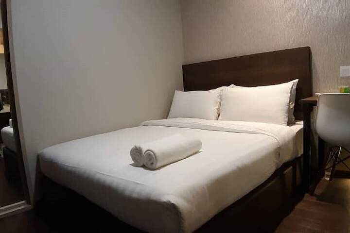 Room 28 of 138
