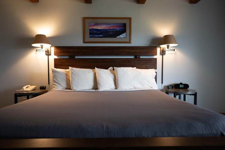 Standard | King Bed (2 of 12)