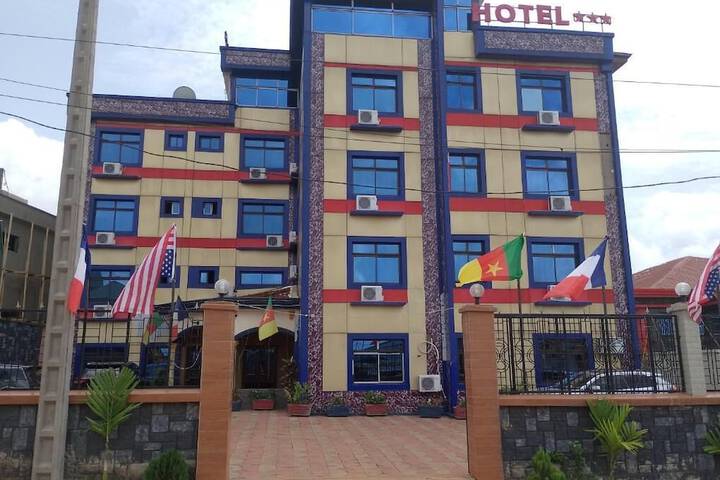 Hotel 12 of 12