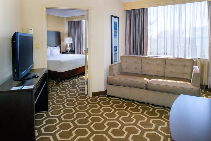 Room 48 of 82
