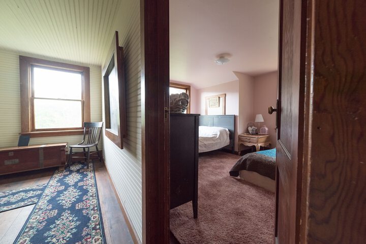 Room 3 of 61