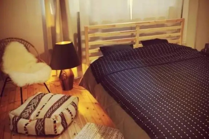 Room 2 of 14