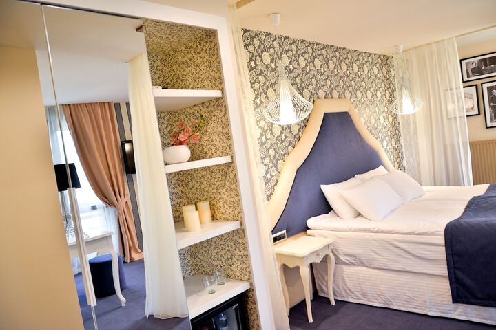 Room 10 of 41