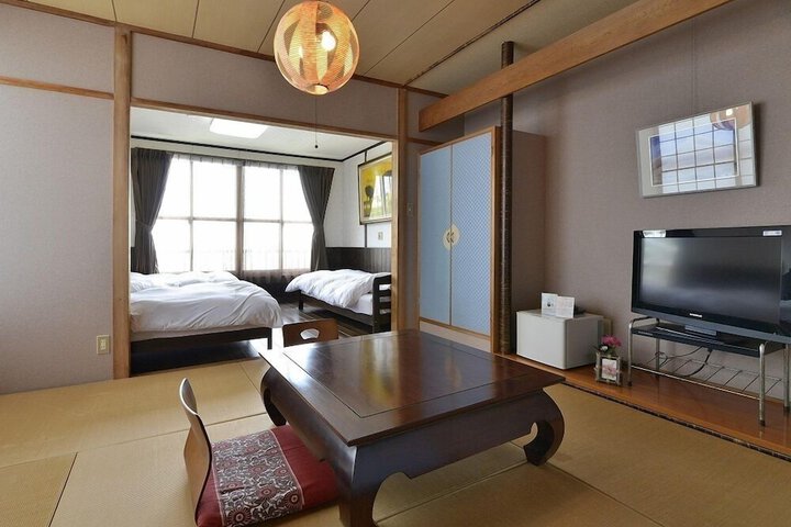 Room 6 of 34