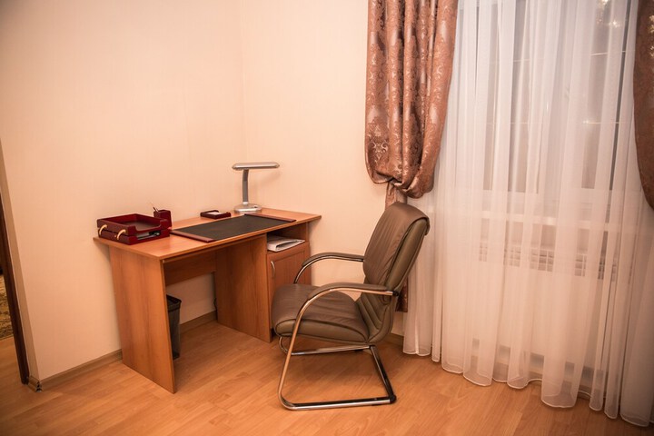 Room 49 of 64