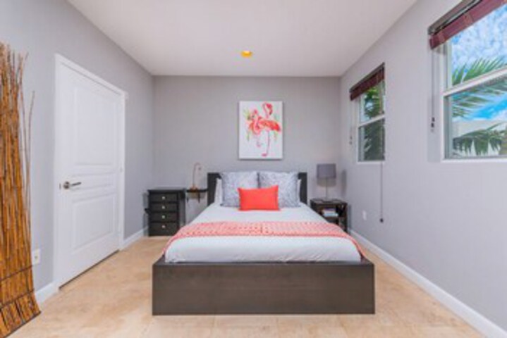 Room 18 of 23