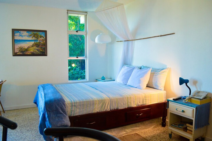 Room 2 of 14