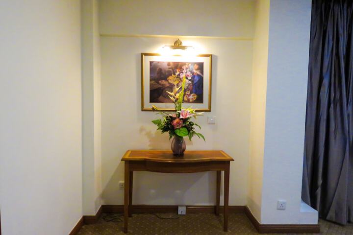 Room 21 of 79