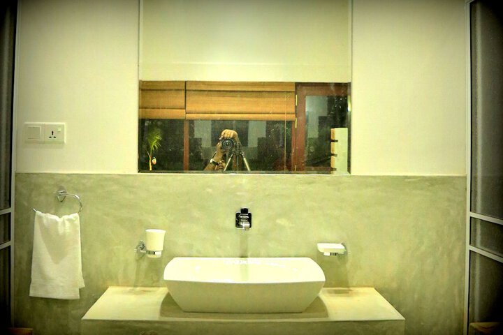 Room 20 of 63