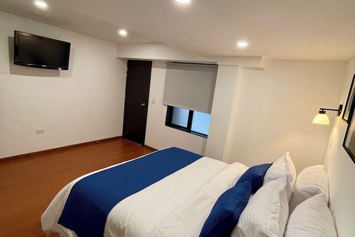 Room 21 of 56