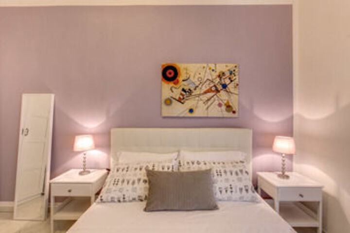 Room 12 of 19