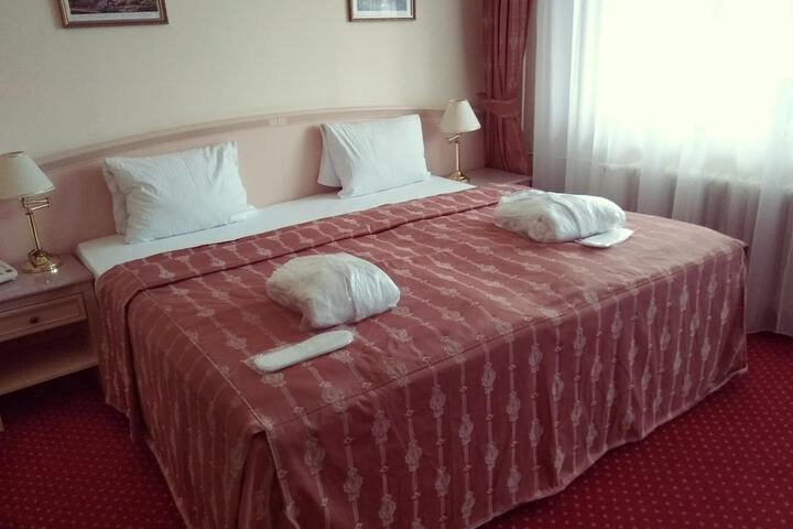 Room 17 of 77