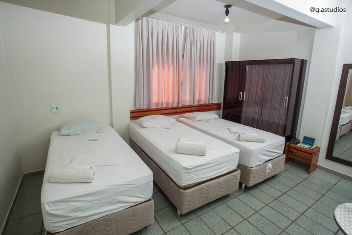 Room 12 of 22