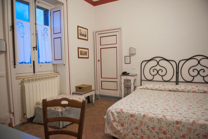 Room 12 of 26