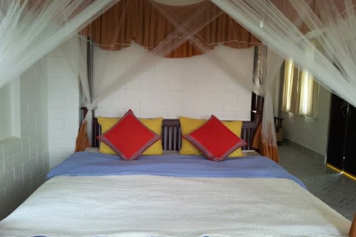 Room 14 of 150